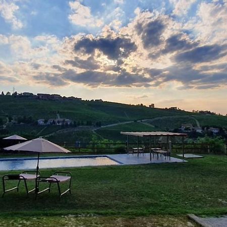 B&B Cascina Gaione Via Gallina,18B 12052 Neive Cn Eksteriør bilde