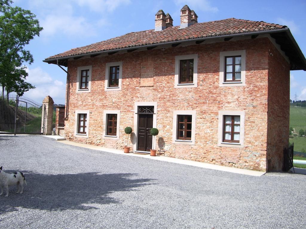 B&B Cascina Gaione Via Gallina,18B 12052 Neive Cn Eksteriør bilde