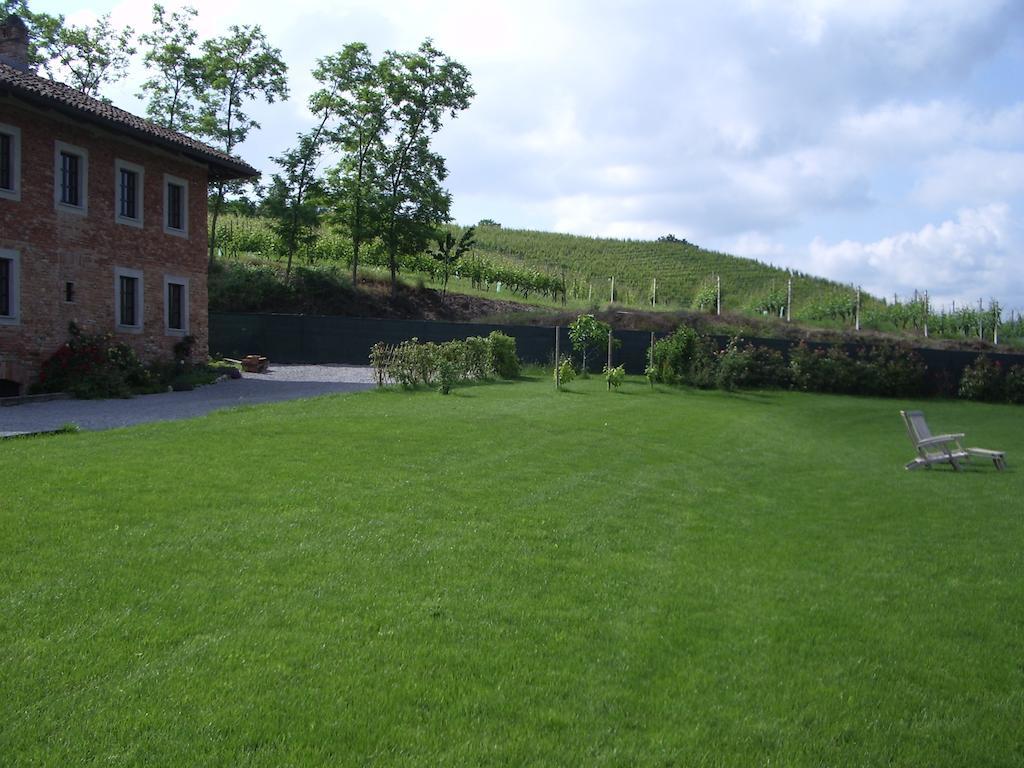 B&B Cascina Gaione Via Gallina,18B 12052 Neive Cn Eksteriør bilde