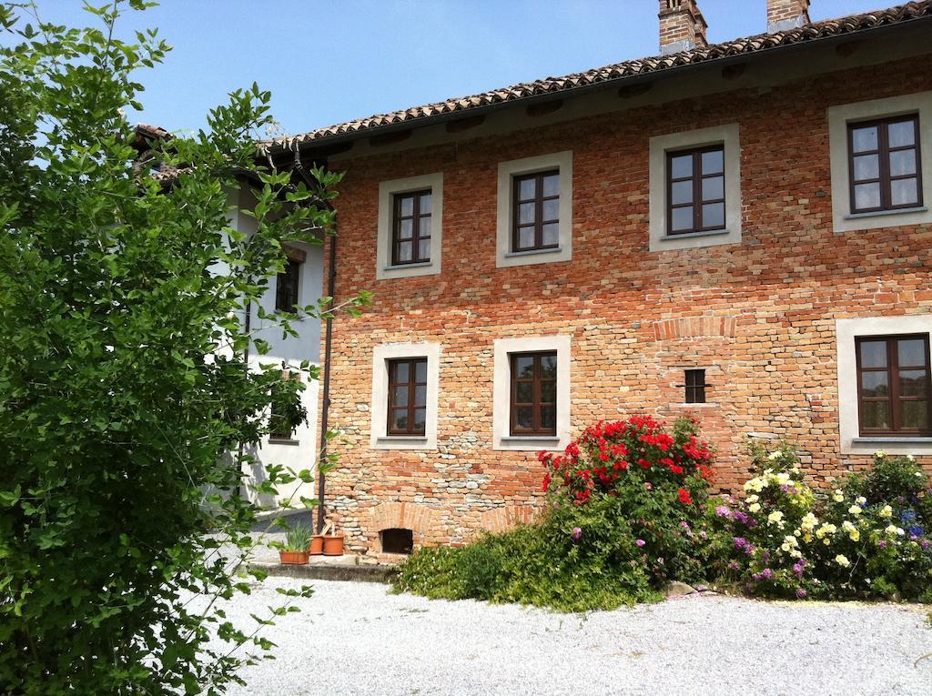 B&B Cascina Gaione Via Gallina,18B 12052 Neive Cn Eksteriør bilde
