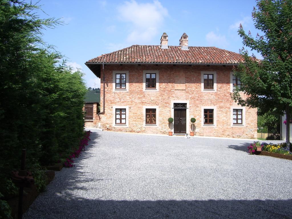 B&B Cascina Gaione Via Gallina,18B 12052 Neive Cn Eksteriør bilde